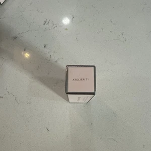 WESTMAN ATELIER VITAL SKIN CONCEALER NEW T1 - Picture 1 of 3