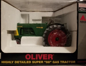 Oliver Super 88 Gas Narrow Front w/ Red Rims Spec Cast SCT949 - 1/16 - Picture 1 of 11