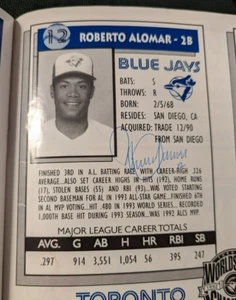 BLUE JAYS 1994 PROGRAM SIGNED BY 8 PLAYERS ALOMAR, GREEN, TIMLIN, HENTGEN 4 MORE - Picture 1 of 7