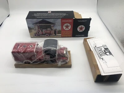 ERTL Texaco 1919 GMC Tanker Truck Bank Collector Series #17 NEW NIB RED - Image 1 of 4