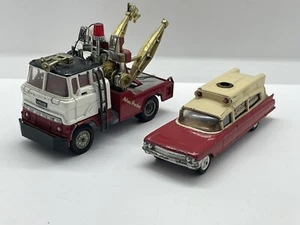 Lot of 2 Corgi Major Toys 1142 Holmes Wrecker & 437 Cadillac Superior Ambulance - Picture 1 of 22