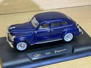 1941 Plymouth Sedan Blue 1:32 Scale Signature Models Diecast - Picture 1 of 9