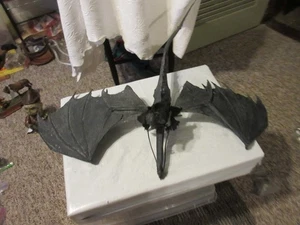ToyBiz Fell Beast avec Ringwraith Rider LOTR Retour du Roi Vintage - Photo 1/24