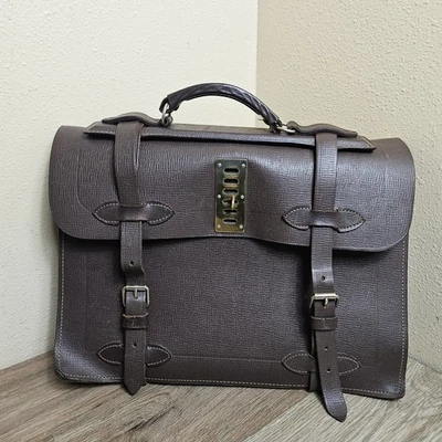 Maletín de cuero vintage militar de Estados Unidos envejecido grande 18" X 13" Foto 1 de 4