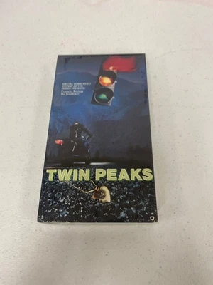 TWIN PEAKS Special Home Video Series Premier VHS Pilot Warner Bros David Lynch - Image 1 of 4
