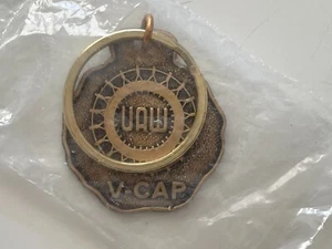 UAW V-CAP REGION 1 Schlüsselanhänger Joseph Joe Peters Gebiet Detroit - Union Made USA - Bild 1 von 5