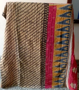 Indian Handmade Kantha Quilt Throw Reversible Bedspread Vintage Cotton Throw - Picture 1 of 2