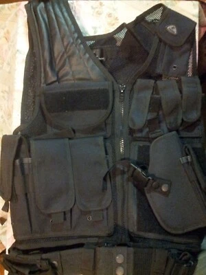 Fidragon Fully Adjustable Tactical Vest W/Padded Shoulder w/Lots of Storage - Image 1 of 4