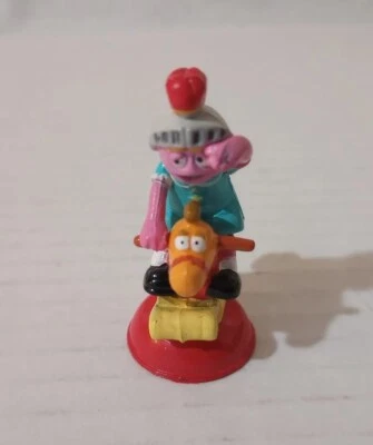 Sesame Street Red Knight PRAIRIE DAWN 35th Anniversary Chess Set Token - Image 1 of 4