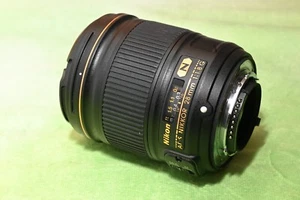 Nikon AF-S Nikkor 28mm f/1.8G N Lens - Picture 1 of 7
