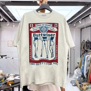 Camiseta Lana Del Rey Buttwiser, Divertida Camiseta Budweiser Gráfica Carbón Reimpresión - Imagen 1 de 3