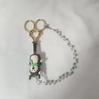 Teddy Bear Scissor Fob w 4 Ib Gold Tone Embroidery Scissors B21 - Image 1 of 4