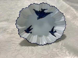 VICTORIA ANTIQUE HAND PAINTED CZECH BLUE BIRD PATTERN PORCELAIN DISH - Bild 1 von 5