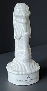 The Westin Hotel Singapore Merlion 8” Porcelain Souvenire Drink Decanter.Rare - Picture 1 of 17