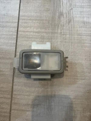 丰田 Sienna 2016 车头灯  — 第 1/2 张图片