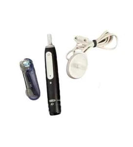 Oral-B iO4 Electric Toothbrush - Black Ultimate Clean Head & Charger - Picture 1 of 4