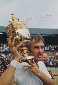 FOTO JOHN NEWCOMBE FIRMADA A MANO 12X8 WIMBLEDON AUTÓGRAFO DE TENIS 2 - Imagen 1 de 1