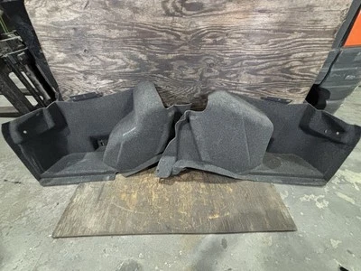 Dodge Charger SRT8 2006 maletero trasero izquierdo + derecho moldura alfombra par OEM Foto 1 de 4