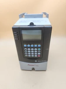 Allen Bradley PowerFlex 70 AC Drive 240V 20AB2P2A0AYNNNNN 0.5 Hp - Picture 1 of 12