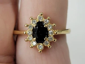 Vintage Ladies Gold-Tone Black Rhinestone Oval Clear Cluster Ring Size 9... - Picture 1 of 6