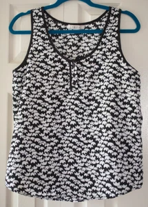 Adam Levine Medium Elephant Sleeveless Top Black and White Henley Tank Top EUC - Picture 1 of 3