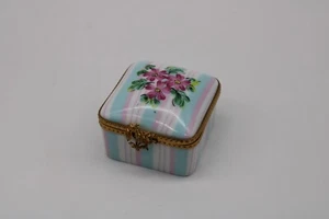 Vintage Limoges France Trinket Box - Hand Painted w Beautiful Clasp - 1.75"w - Foto 1 di 12