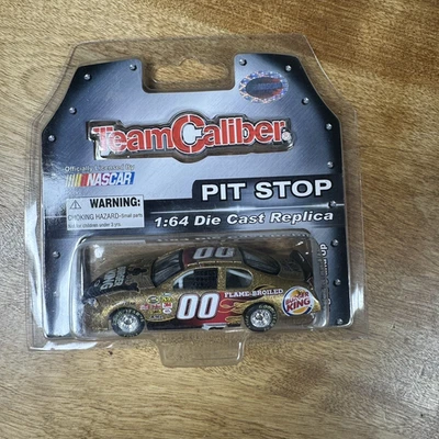 2006 Team Caliber Pit Stop #00 Bill Elliott Burger King Flame-Broiled 1:64 NRFP - Image 1 of 3