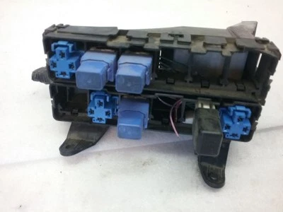 Caja relé de fusibles de motor 24382 2Y110 2001 Infiniti I30 A-5N Foto 1 de 4