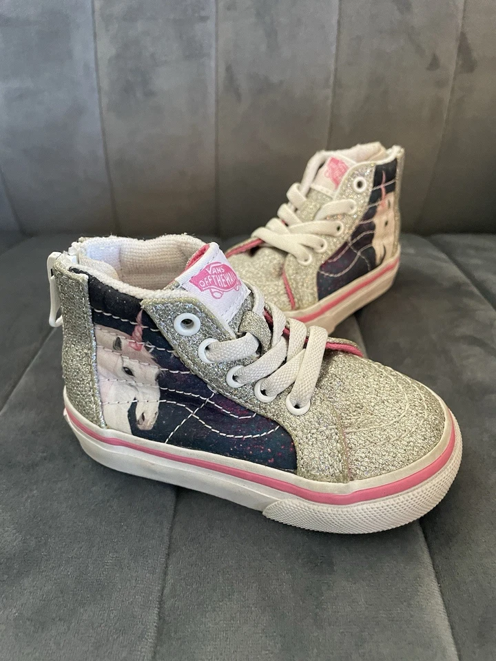 Furgonetas para niños pequeños Off The Wall plata brillo, rosa, azul unicornio Hi-tops talla 4 Foto 1 de 4