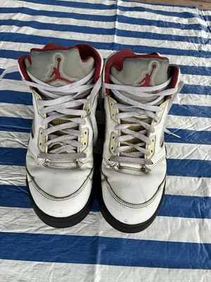 Nike Air Jordan 5 Retro Blanco Rojo Negro Tenis Fire OG Beater 10.5 Foto 1 de 4