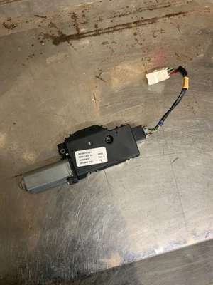 2011 11 Hyundai Sonata Sunroof Moonroof Motor Roof Motor 2919847A01 - Image 1 of 3