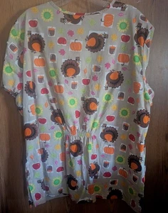SC SCRUBS Brand Nursing Scrub Top Size XL THANKSGIVING TURKEY, ADORABLE! - Picture 1 of 3