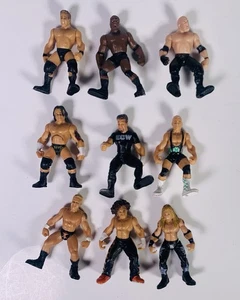 2006 Mini JAKKS Pacific WWE Wrestlers Figures 2”. Lot Of 9 - Picture 1 of 3