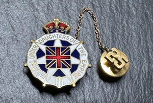 IMPERIAL ORDER DAUGHTERS OF THE EMPIRE IODE CANADA 25 PIN BROOCH E897 - Picture 1 of 7