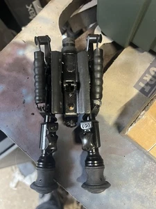 Bipod 6-9 Inch Swivel - Picture 1 of 3