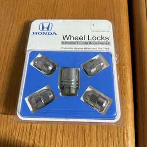 FACTORY HONDA Alloy Wheel Lock Kit 08W42-SCV-101 plus 4 standard lug nuts - Picture 1 of 2