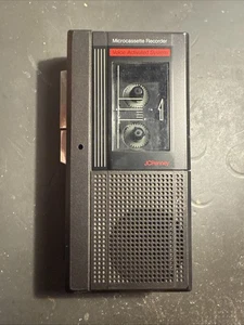 Modelo #681-6029 Grabadora Microcassette Clear Voice Plus Portátil Negra 2 Velocidades  - Imagen 1 de 10