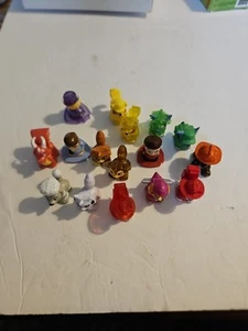 Paw Patrol Micro Movers Lot Of 16 Figures - Picture 1 of 6