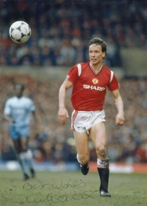 Mike Duxbury - Hand Signed 12x8 Photograph - Manchester United - SALE - COA - Picture 1 of 1