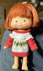 2015 IP Holdings Scented STRAWBERRY SHORTCAKE Doll 5.5" - Picture 1 of 7