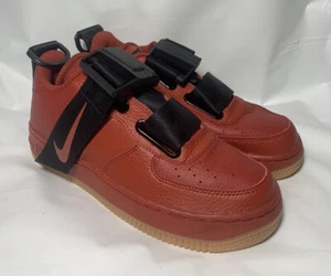 Nike Air Force 1 Utility GS Dune Rojo/Negro Goma AJ6601-600 Talla 4.5Y Niños - Imagen 1 de 8