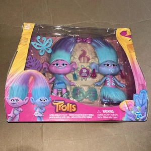 DreamWorks Trolls Satin and Chenille's Style Set￼ - Picture 1 of 3