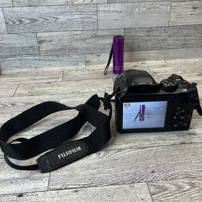 FujiFilm FinePix S6800 Digital Bridge Camera 24-720mm 30x Zoom Lens 16MP Works - Image 1 of 4