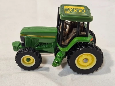 NUEVO TRACTOR FUNDIDO A PRESIÓN JOHN DEERE 7600 NUEVA ORLEANS AFTERMARK EXPO EDICIÓN 1994 Foto 1 de 4