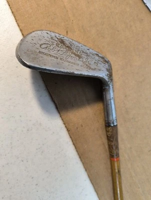 Spalding Robert T Jones Jr Tournament Model Iron Vintage Men's 7 Iron Golf Club - Image 1 of 4