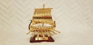 Vergoldetes Artesania Viking Modellschiff im Maßstab 1:75. - Bild 1 von 7