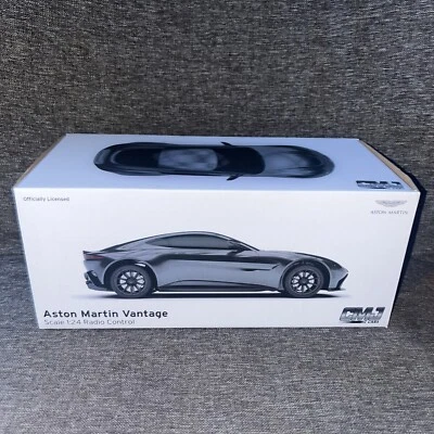 Aston Martin Vantage RC Car scale 1:24 radio control Age 6+ Officially Licensed - Image 1 of 4