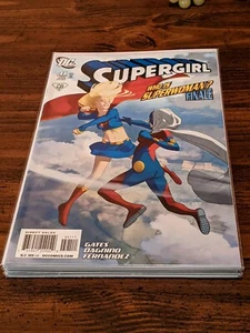 SUPERGIRL Vol. Lote de 4 41-47 más anual #1 casi nuevo # 5 fotos B n B 2009 8 libros - Imagen 1 de 16