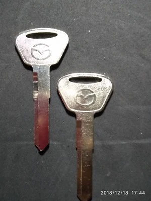 LLAVE EN BLANCO MAZDA B2500 BT50 323 2 3 5 626 DEMIO MX5 RX MAZ10 RX8 CX7 CX9 (2 piezas) Foto 1 de 3