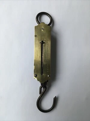 Ancien PESON DE POCHE jusqu’à 30 Kilos LAITON DORÉ et FER - Photo 1/4